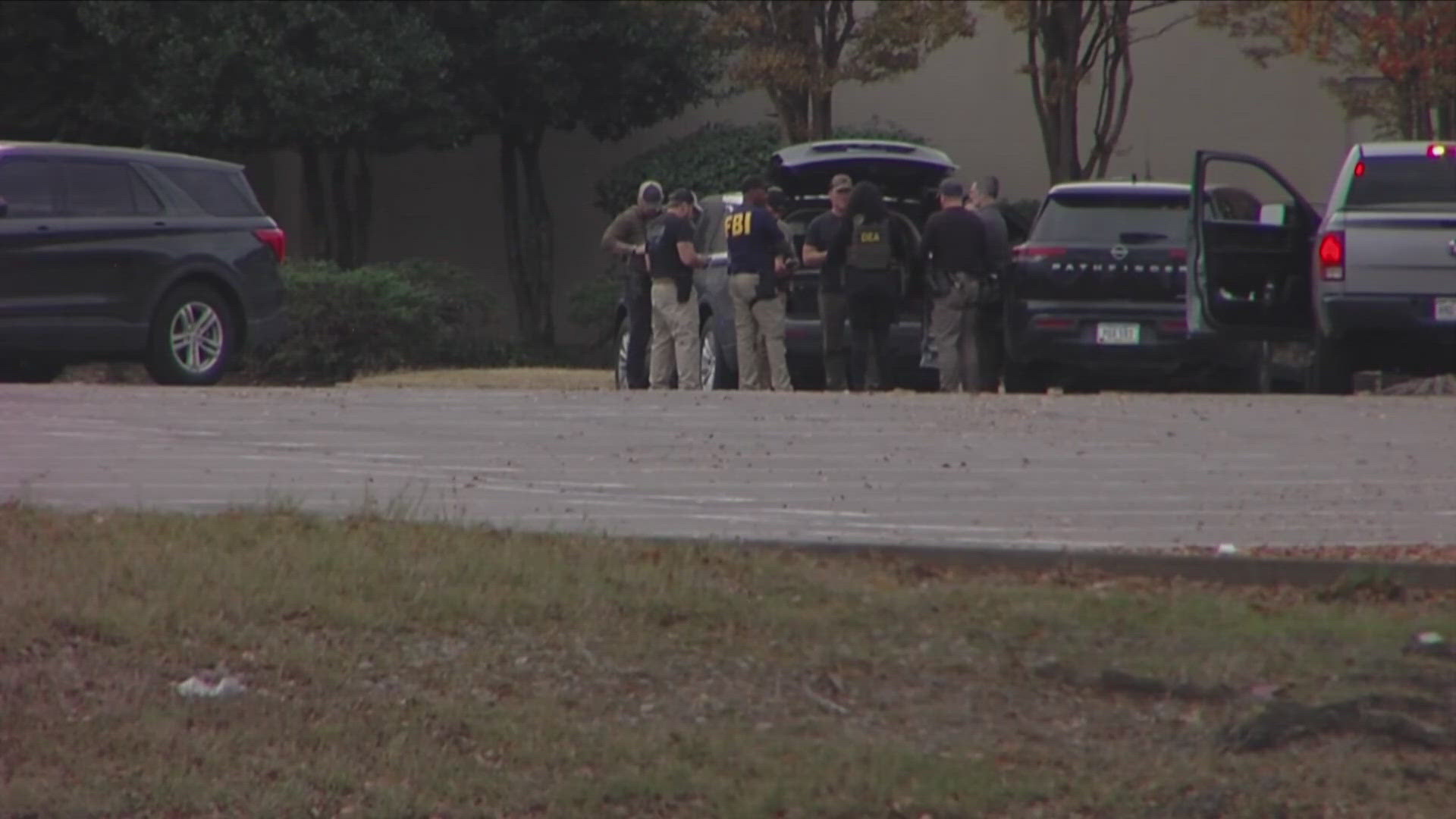 1 dead after shooting in Wolfchase Mall