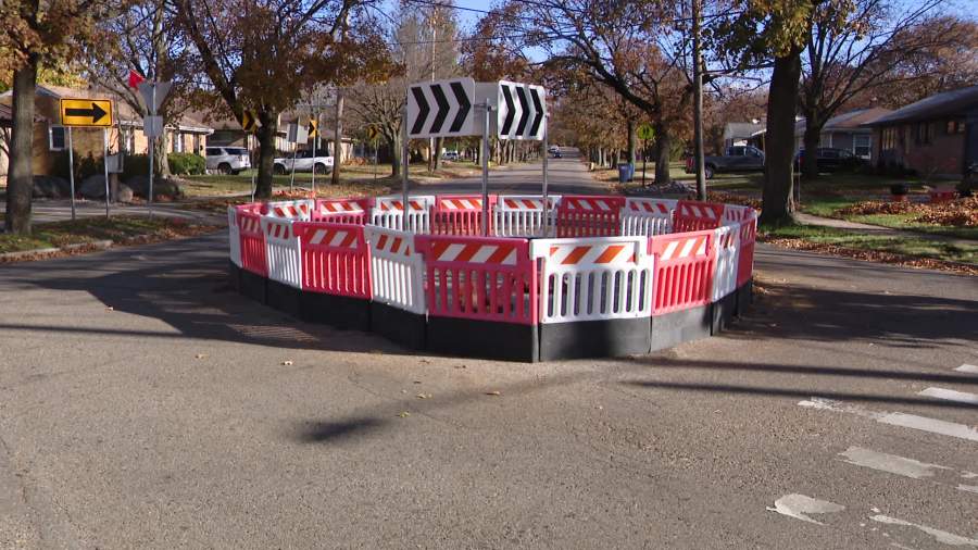 Neighbors see fewer crashes near temporary roundabout