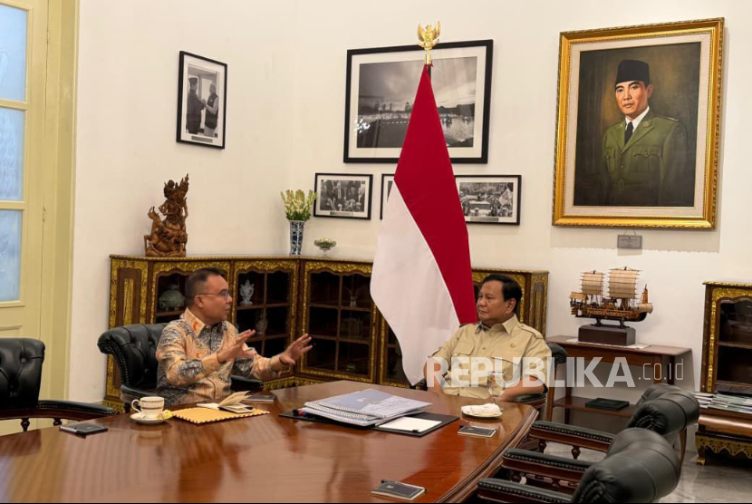 Prabowo Kunjungi Aceh untuk Keempat Kalinya Tinjau Bencana
