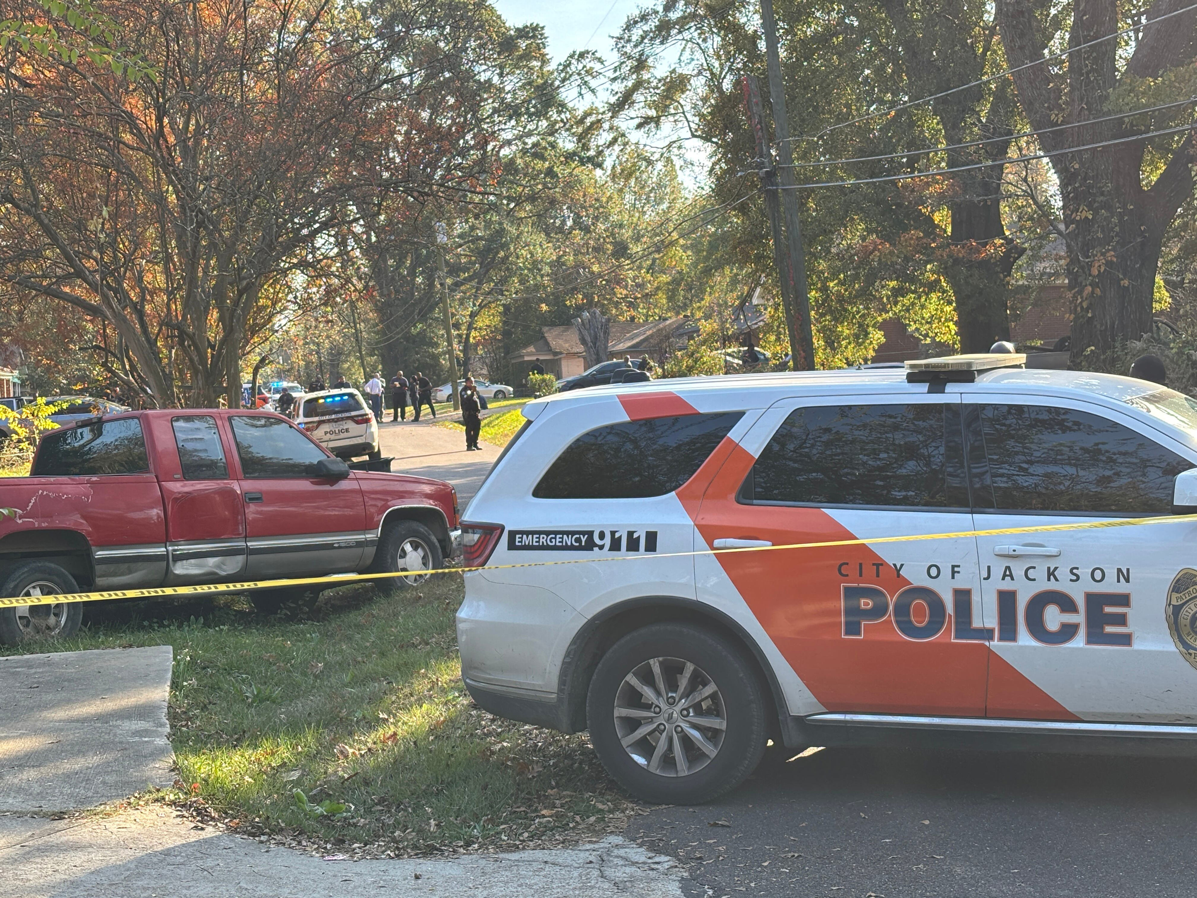 Man dead after being shot by three men in Jackson