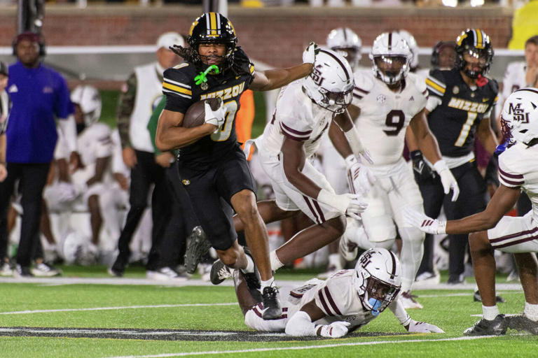 Missouri vs. Arkansas Razorbacks football game time, TV channel announced