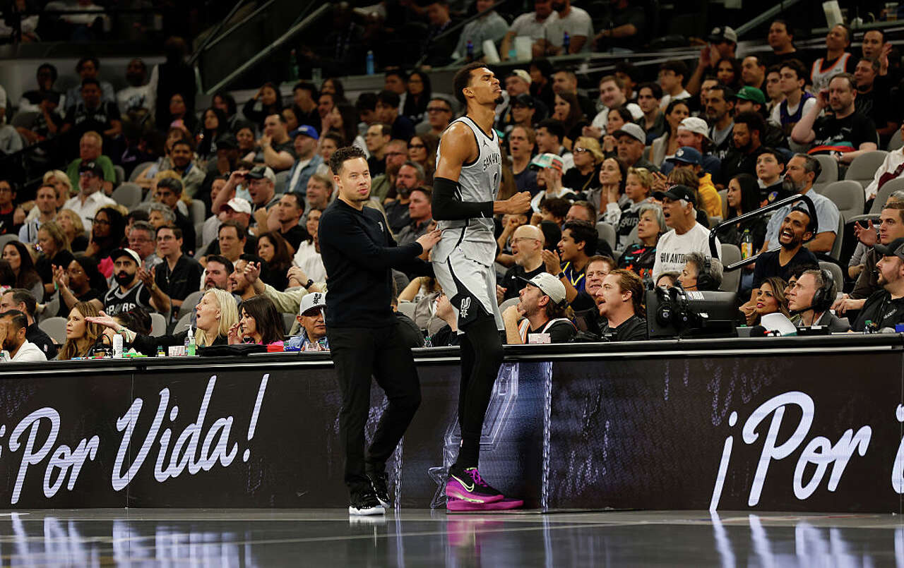 Spurs fans are not okay after the news of Wemby's injury