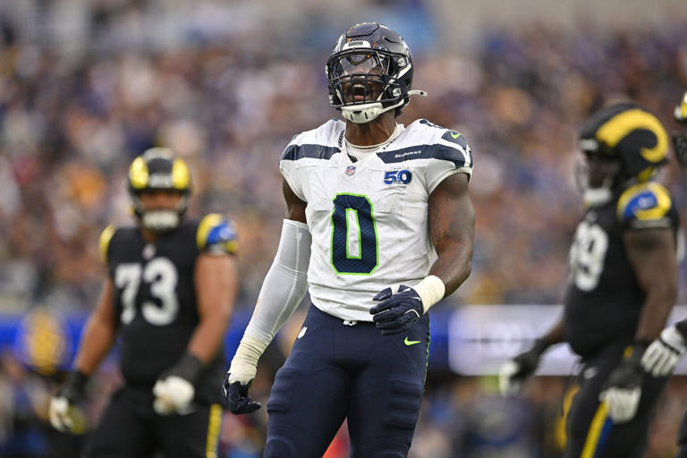 Sam Darnold and the Seahawks look to rebound against struggling Titans