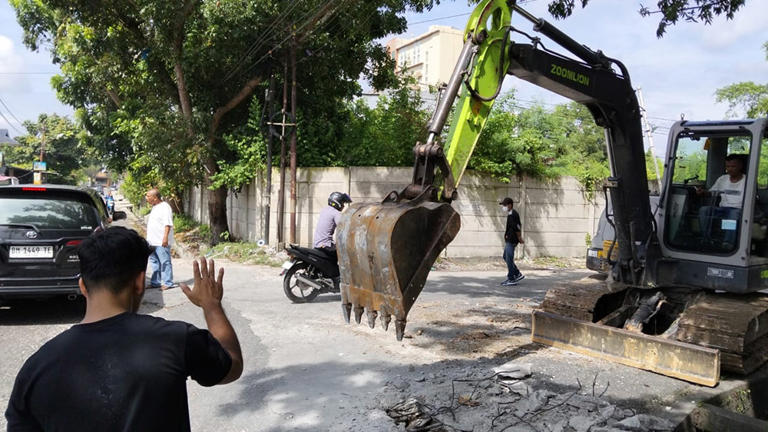 Tagih Proyek Tak Kunjung Dibayar, Kontraktor Nekat Bongkar Drainase