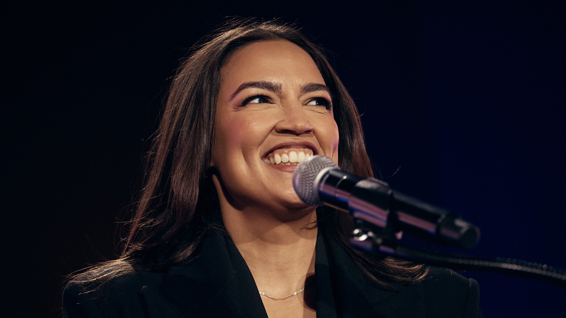 AOC Turns Right-Wing Criticism of Egg Freezing Into Economic Debate