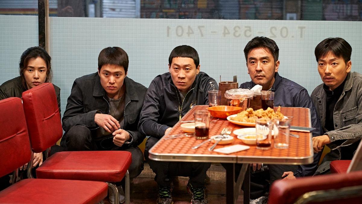 賣破1400億韓幣！《雞不可失》12月在台重映 柳承龍放話拍續集