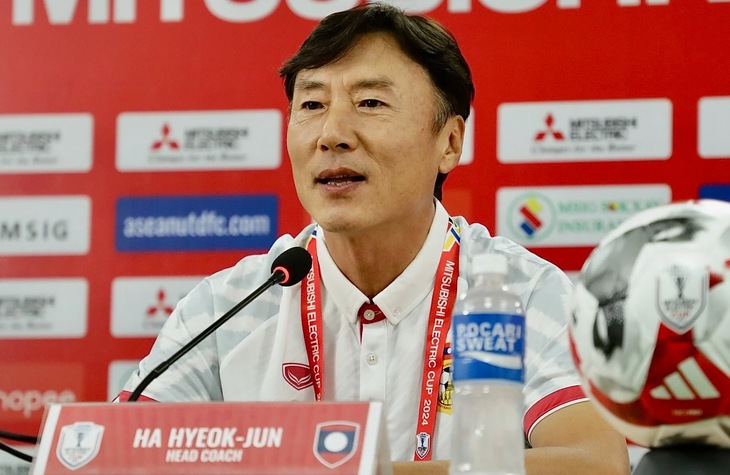 Bóng đá Lào chia tay HLV Hàn Quốc
