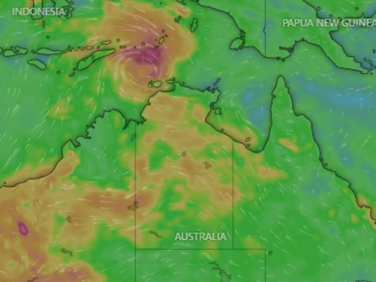 Urgent cyclone warning not seen in 12 years