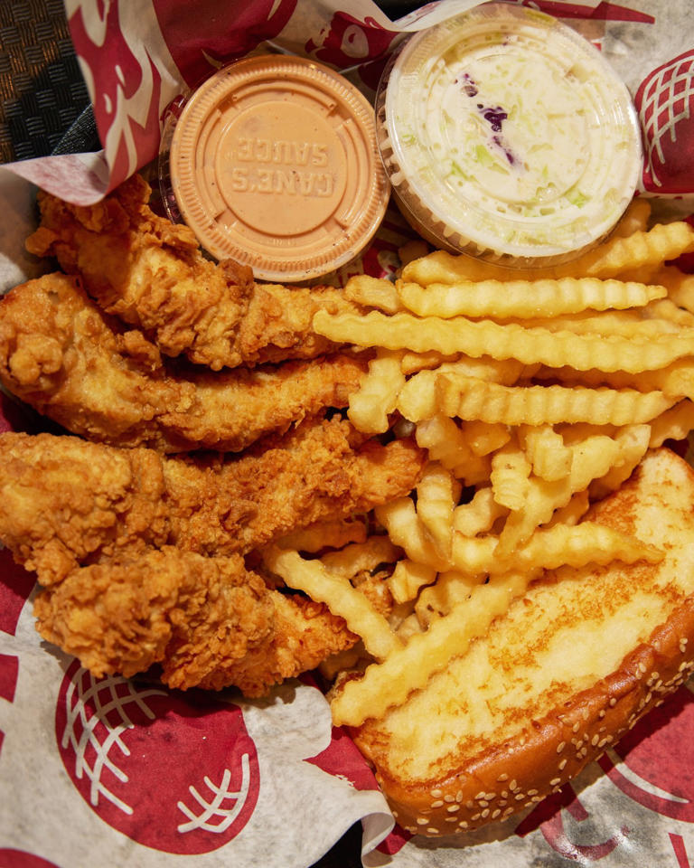 How America’s Hottest Chicken Chain Keeps Its Secret Sauce a Secret