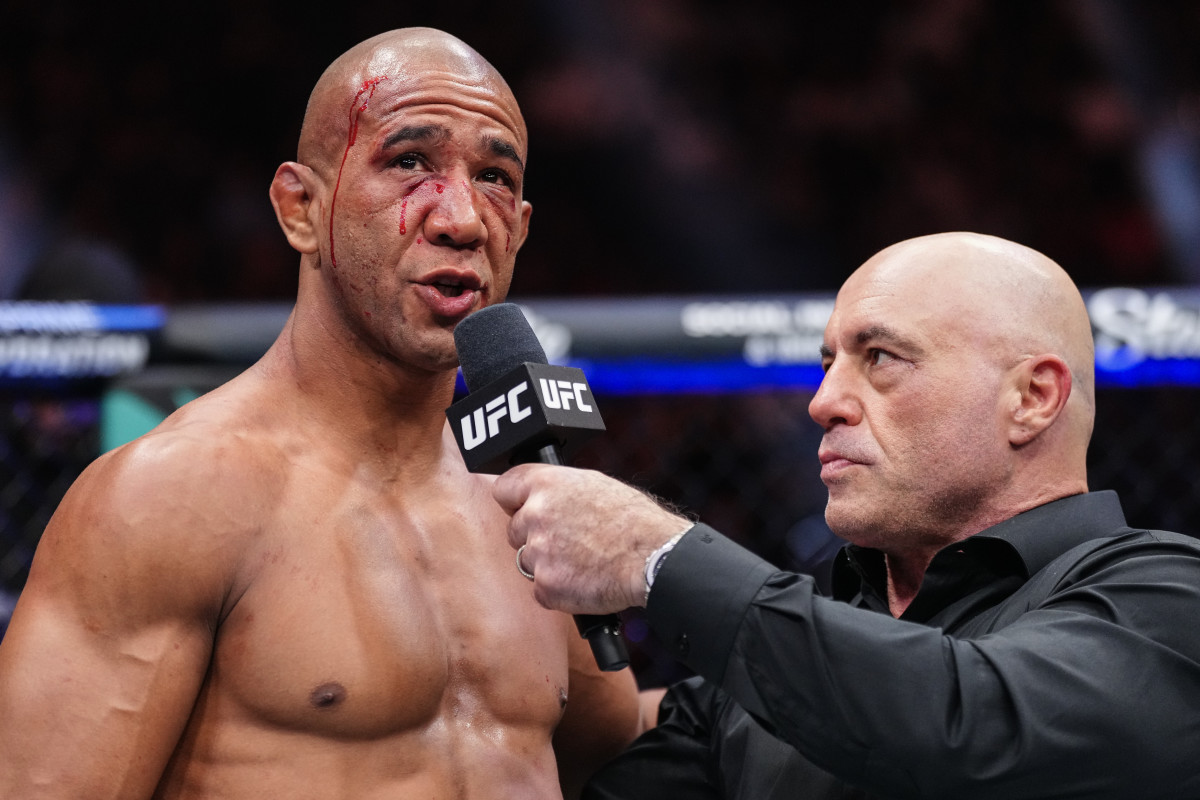 Joe Rogan's Podcast Dethrones Competition on Year-End Ranking