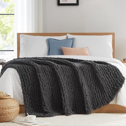 This cozy chunky knit throw blanket
