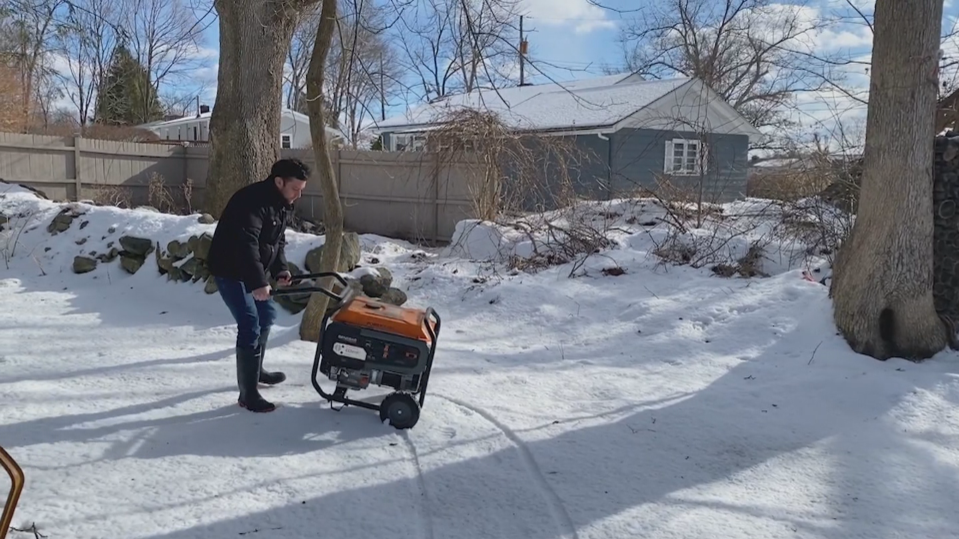 Storm readiness: Consumer Reports' emergency checklist