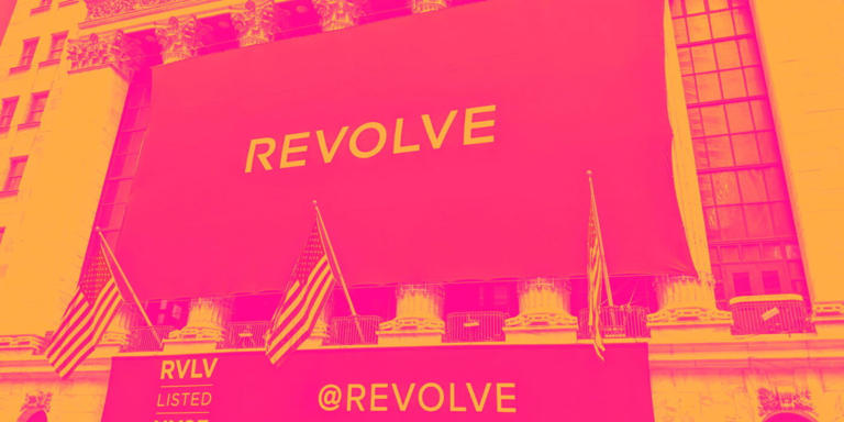Online Retail Stocks Q3 In Review: Revolve (NYSE:RVLV) Vs Peers