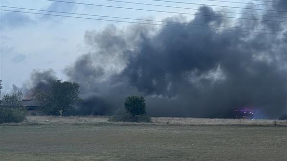 Crews battle large fire at vacant house in north Austin, no injuries ...