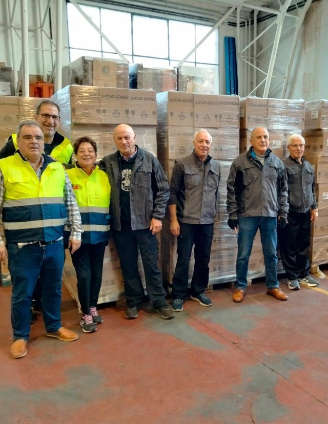 Félix Revuelta aporta 30.000 euros en galletas al Banco de Alimentos de ...