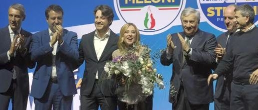 Partita del cuore per la Romagna: cinquanta vip scendono in campo