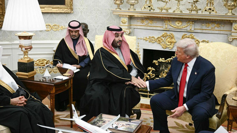 USA - « Il a intérêt à être gentil avec moi » : Donald Trump assure que le prince saoudien Mohammed ben Salmane lui a « léché les bottes »