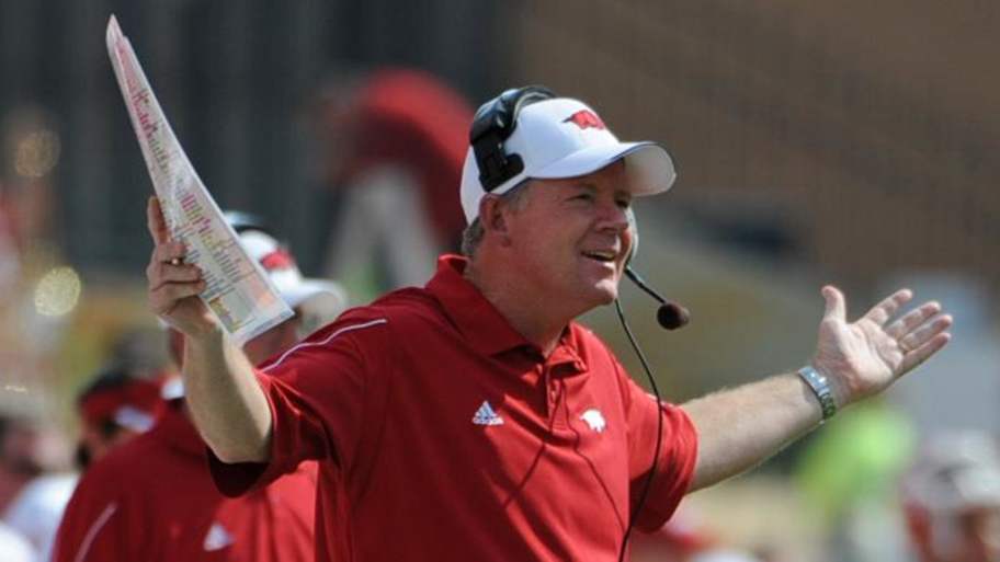 Razorbacks trying to correct errors as Petrino previews Texas matchup