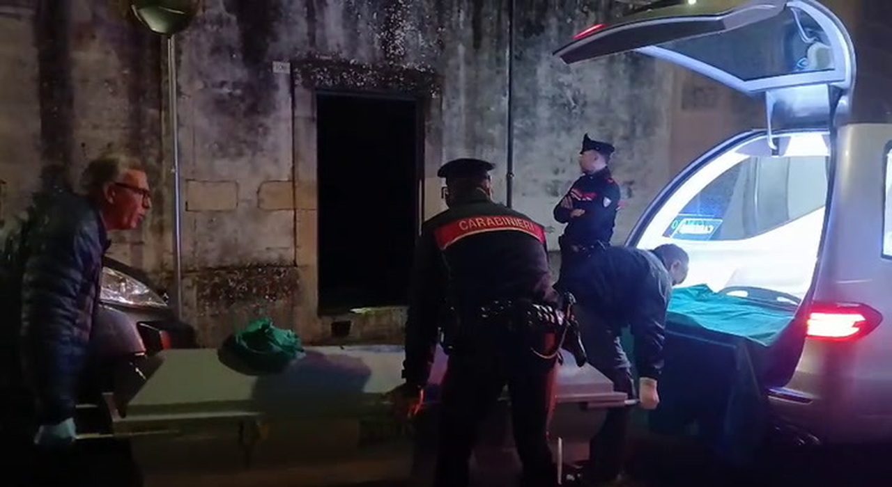 Salento, trovato morto bimbo di nove anni. Un cadavere in mare: forse ...