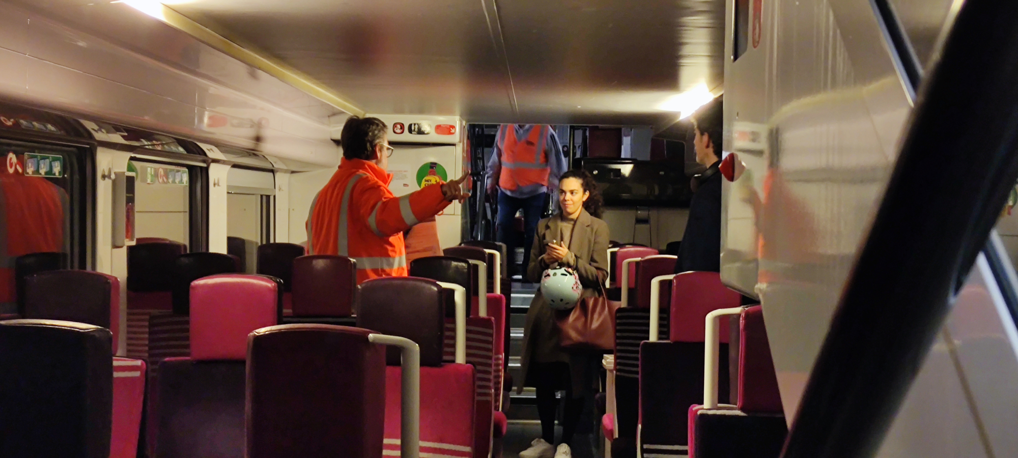 Train bloqué plusieurs heures dans le Beaujolais : au cœur de l ...