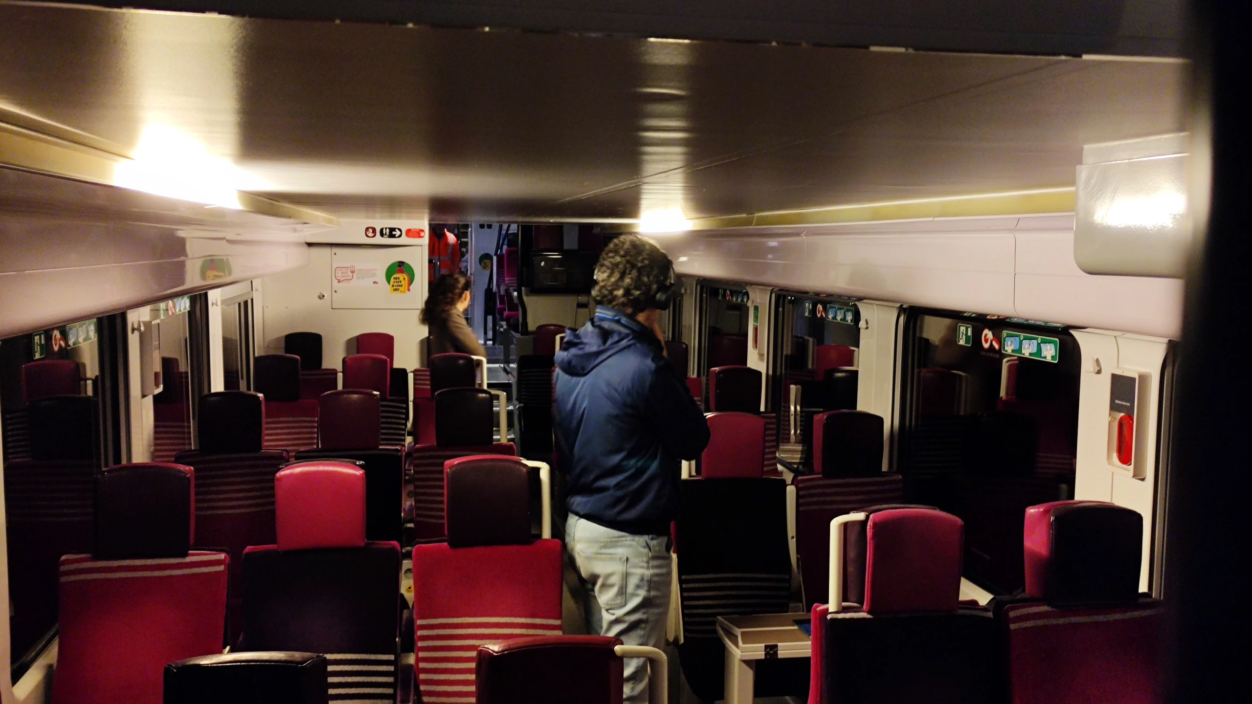 Train bloqué plusieurs heures dans le Beaujolais : au cœur de l ...