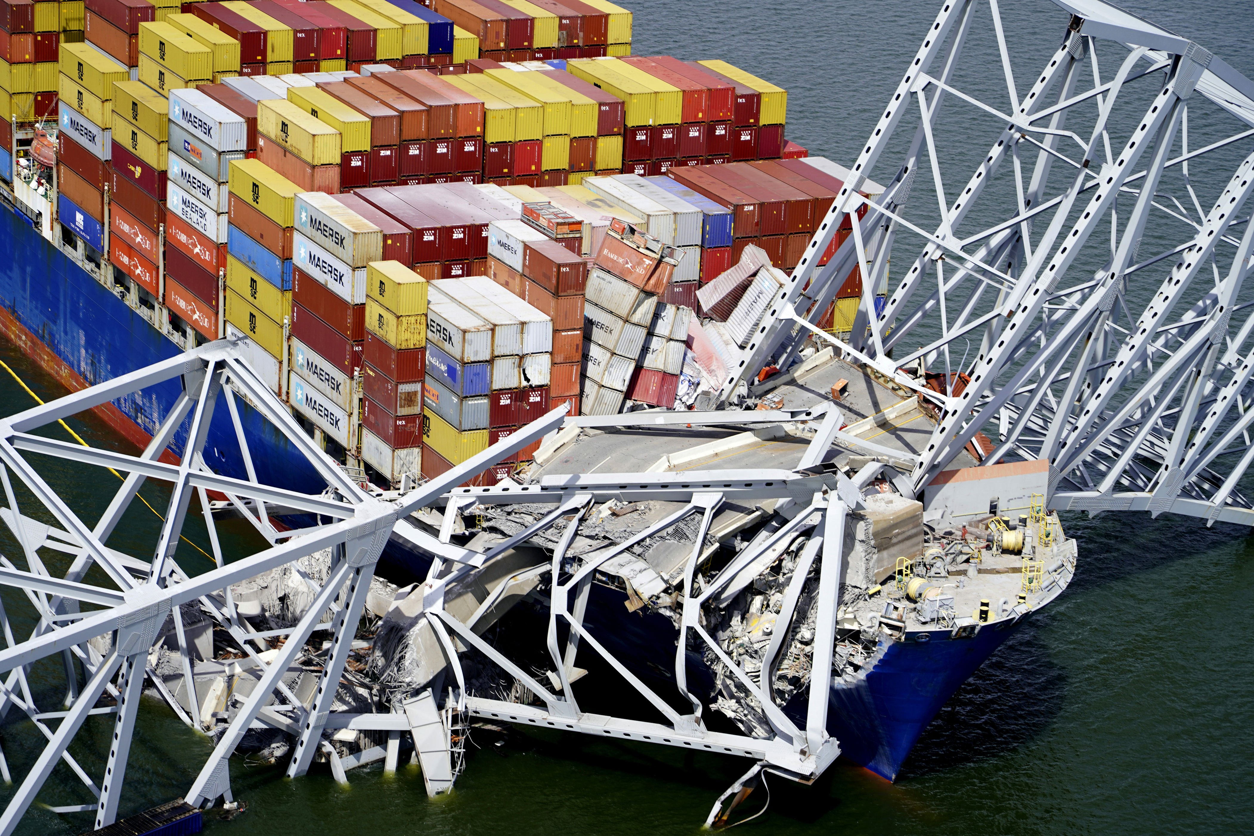 Federal probe faults ship's wire failure, lack of bridge reinforcement ...