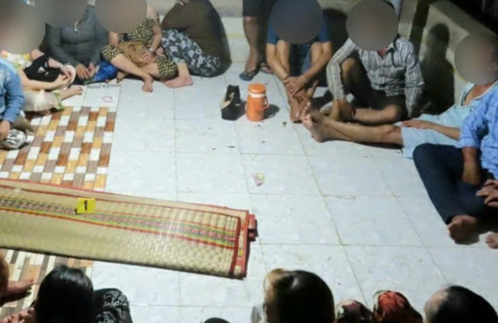 Công an triệt xóa ổ bạc ở An Giang, tạm giữ 21 đối tượng