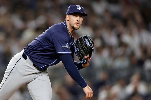 Twins acquire reliever Eric Orze in trade with Rays