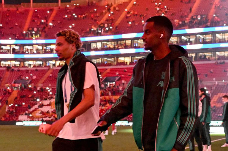 Arne Slot está a punto de poner en marcha el plan de Hugo Ekitike que el Liverpool solo ha visto durante 62 minutos.