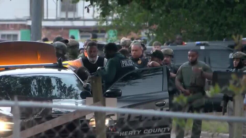 NEW DETAILS: Suspect in custody after over 2-hour standoff with police