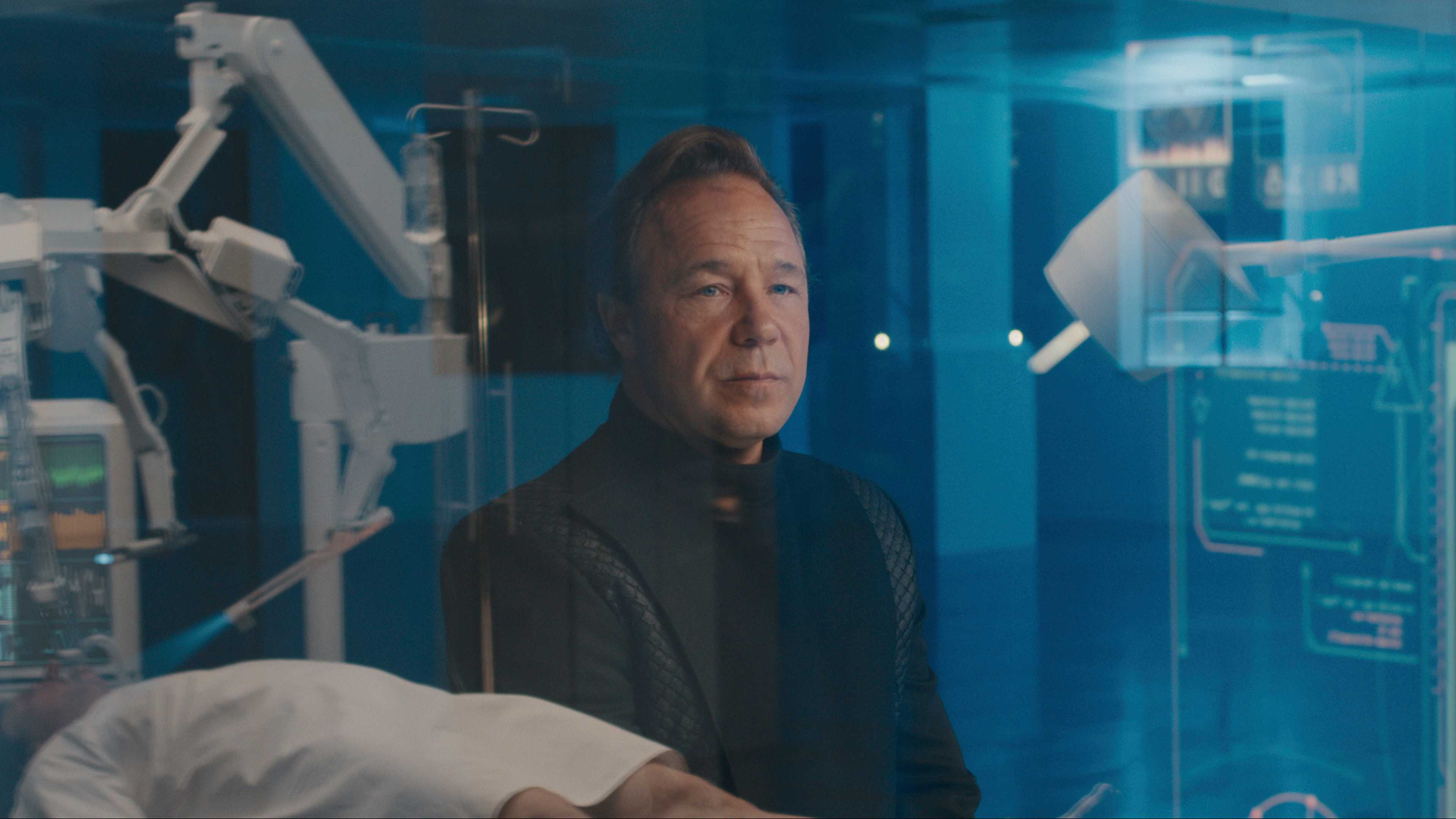 Stephen Graham in the TV show miniseries Bodies