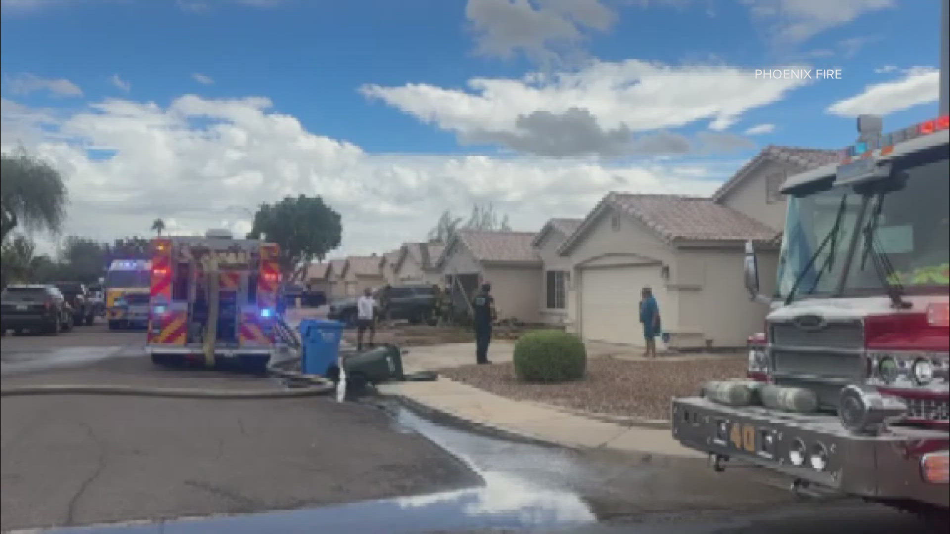 2 dogs dead after Phoenix house fire