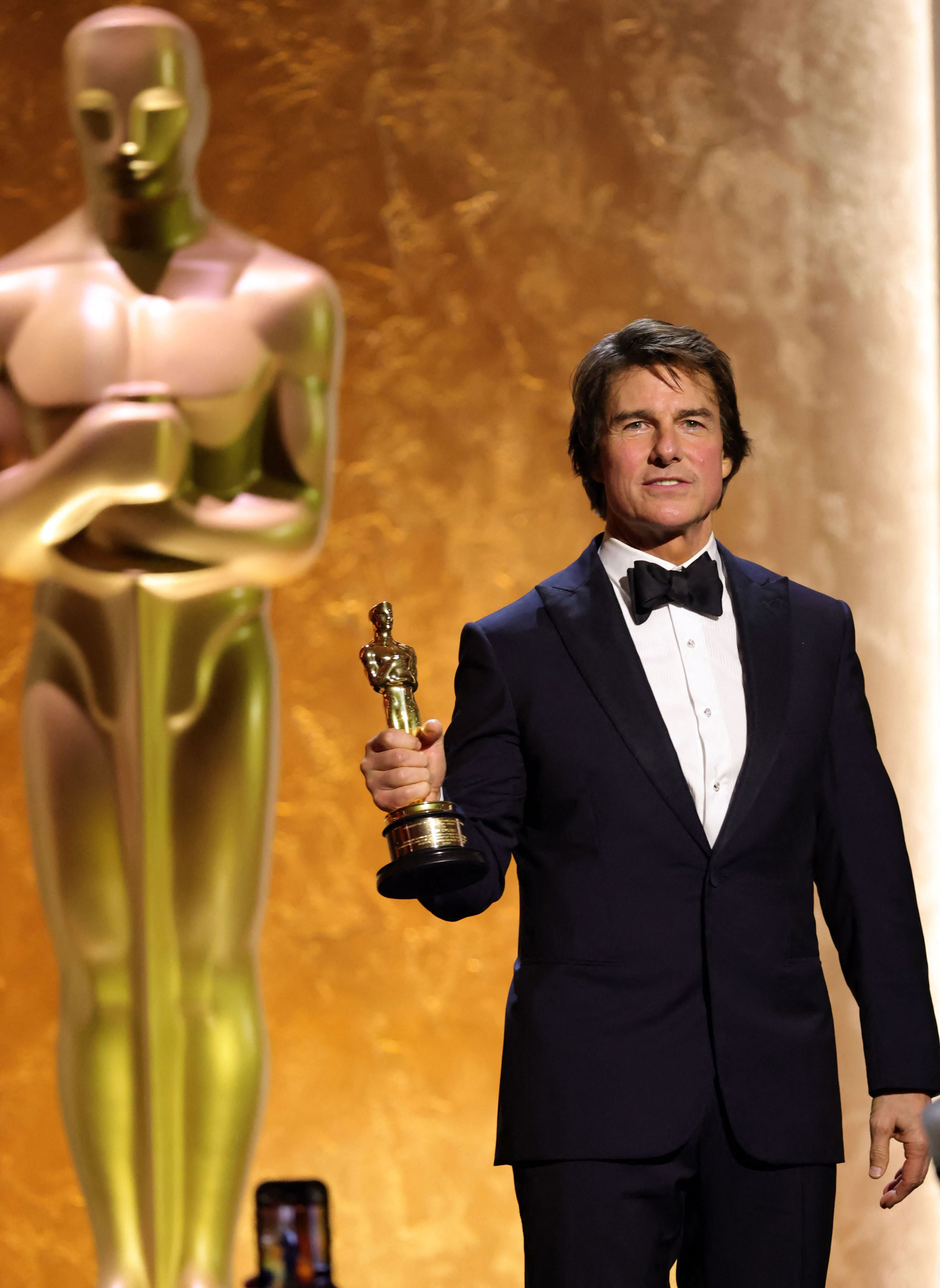 tom-cruise-receives-first-oscar-honorary-award