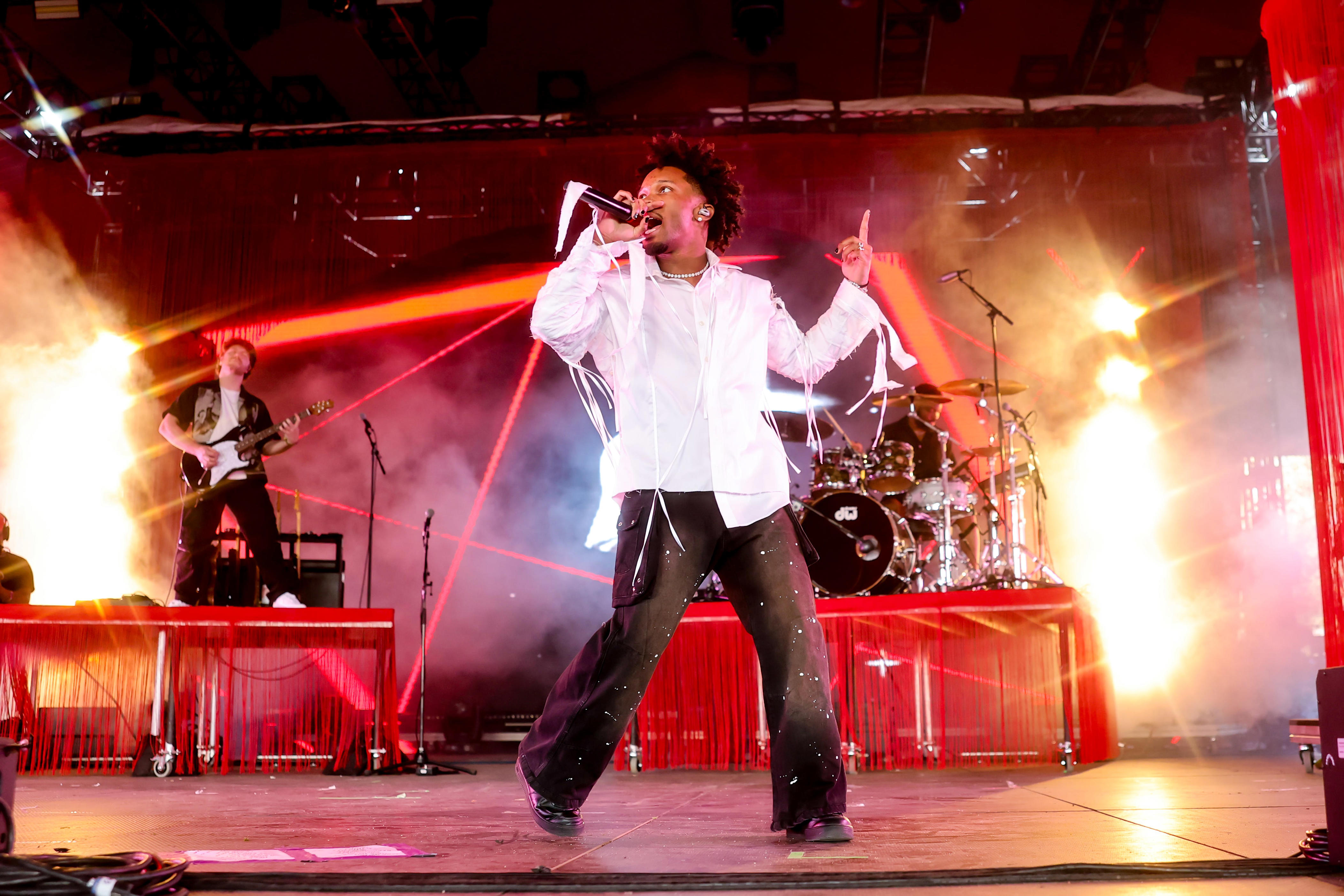 Singer D4vd officially named suspect in teen's death report