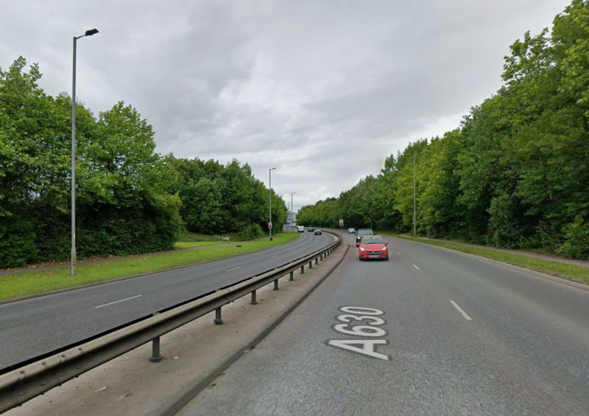 Centenary Way: Motorists told to avoid area after crash on busy ...