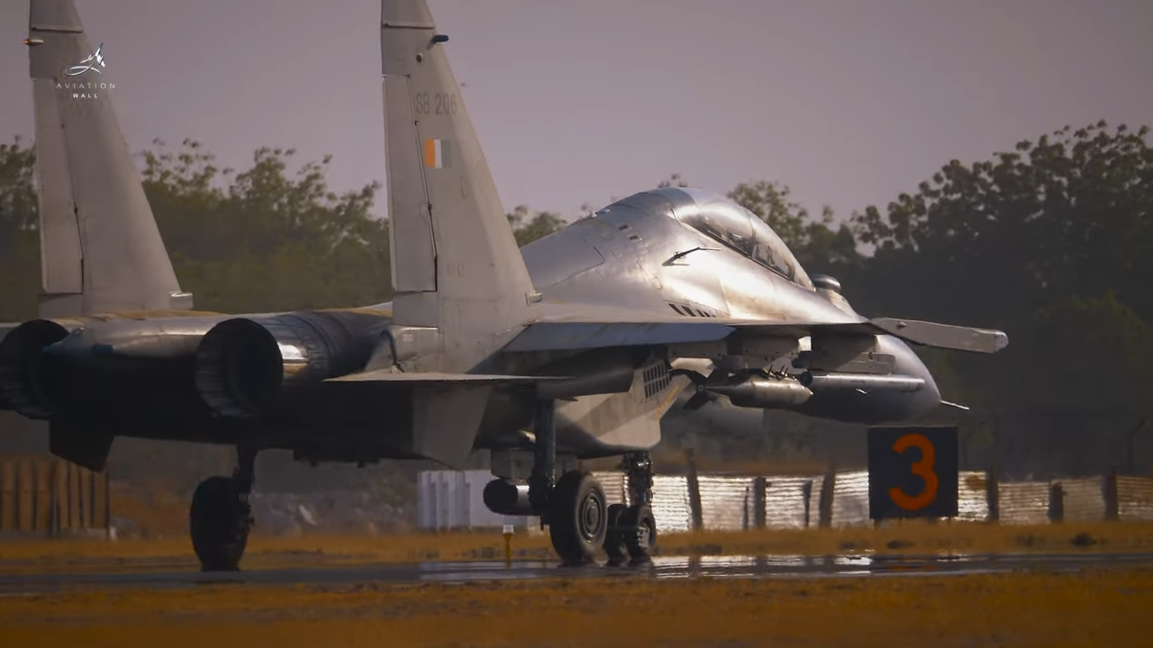 The Jaw-Dropping Power of India’s Sukhoi-30MKI in Full 4K Action