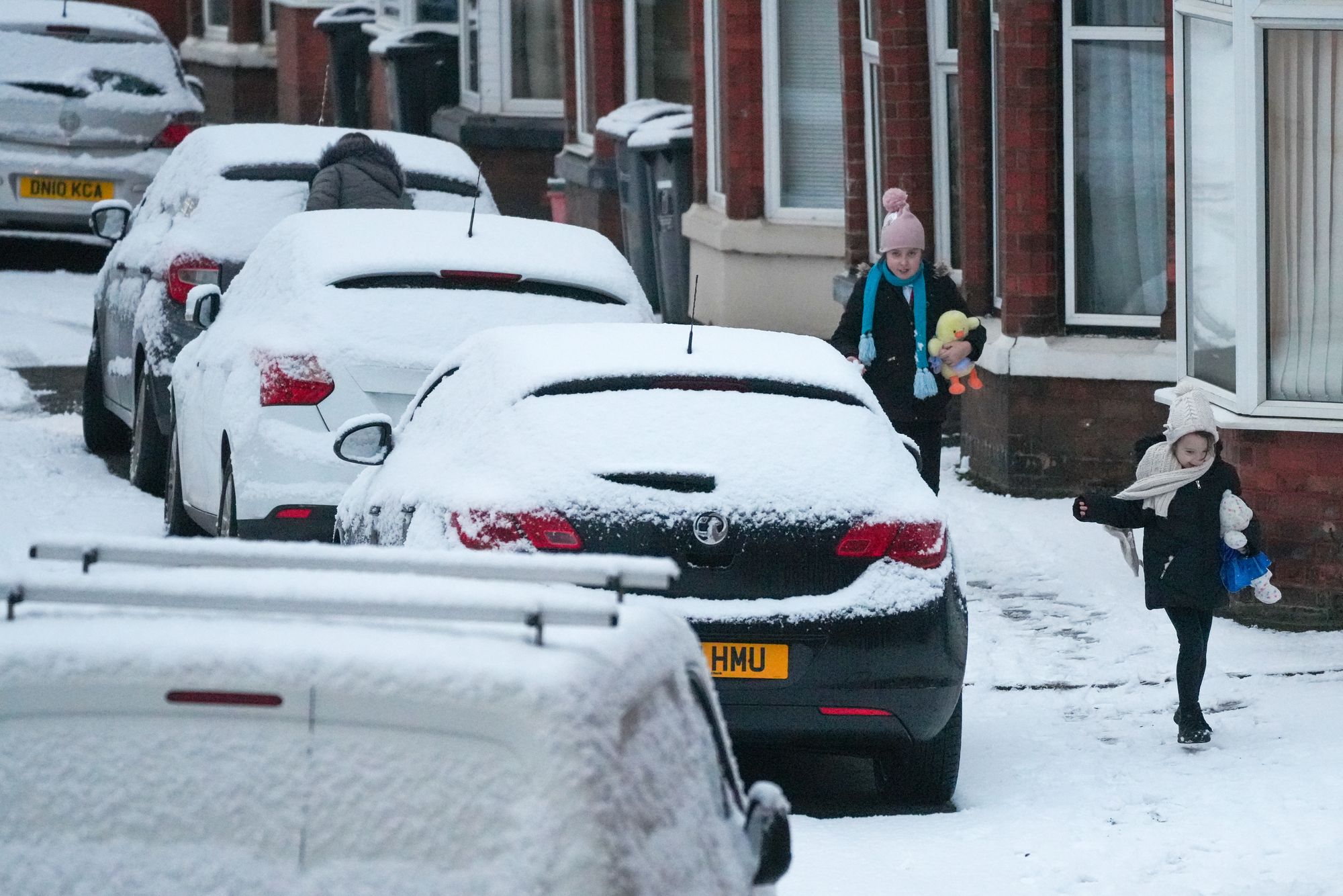 Schools in Scotland close for thousands of pupils amid snow and ice ...