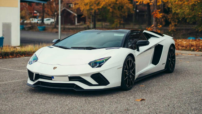 lamborghini-aventador-0-60-times-ranked