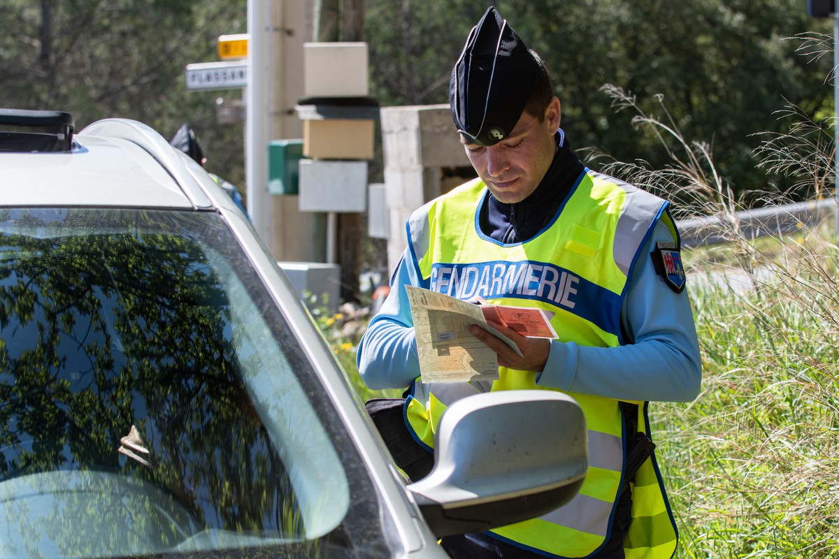 Il tente d’impliquer son frère dans un contrôle routier, le mensonge ...