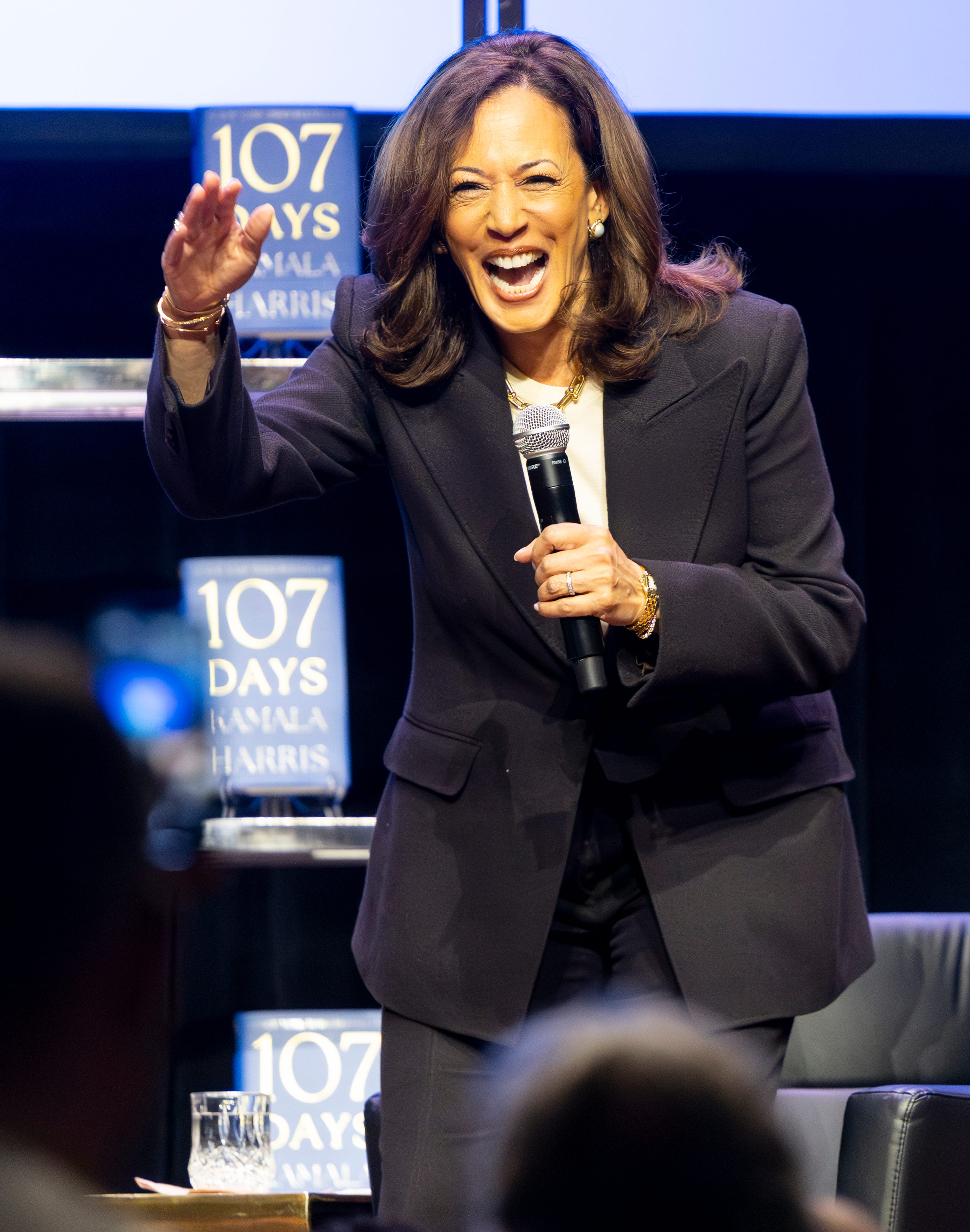Kamala Harris stopping at Memphis' Orpheum on book tour. What to know