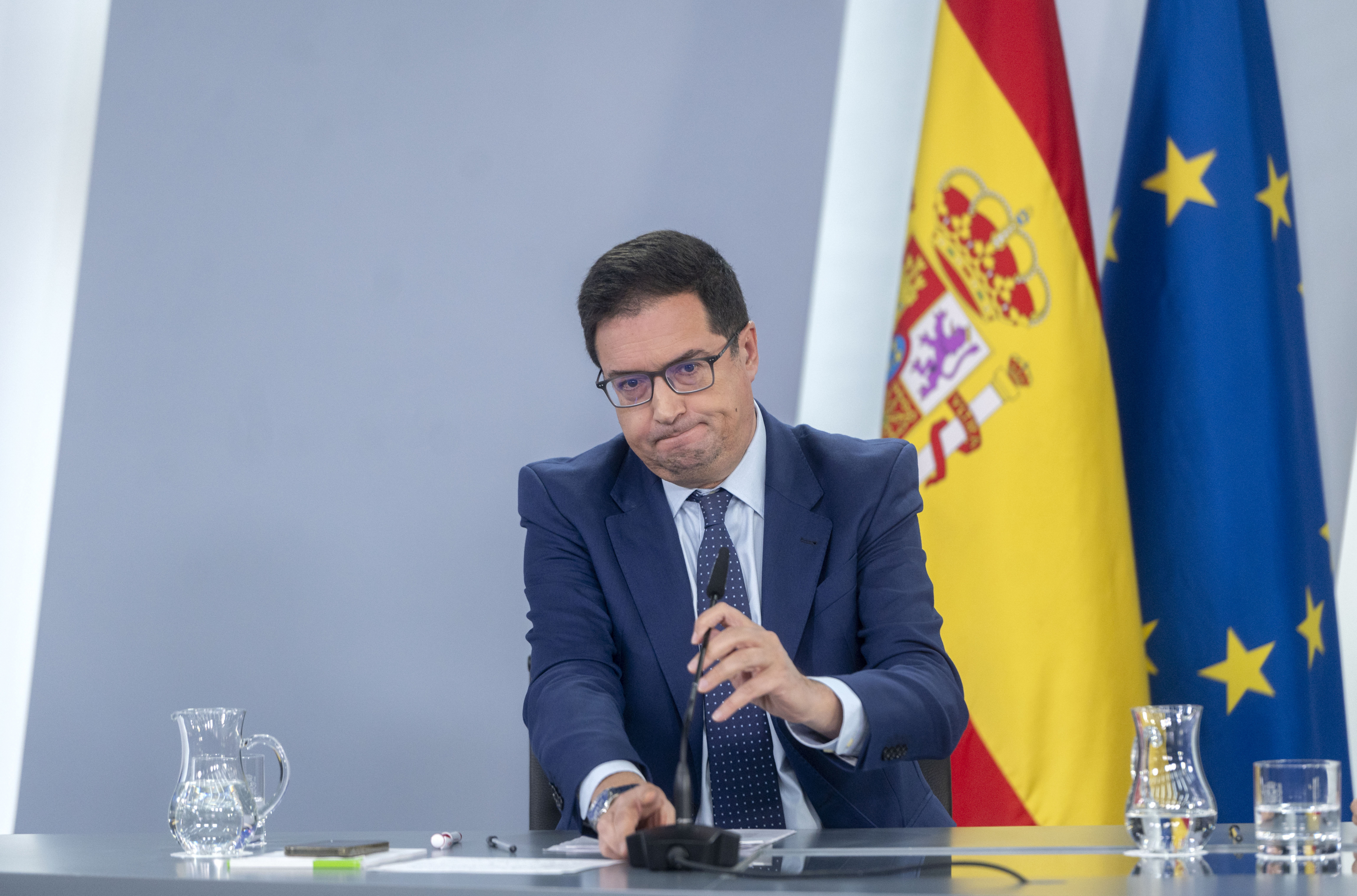 El Gobierno plantea una subida salarial del 10% para los funcionarios ...
