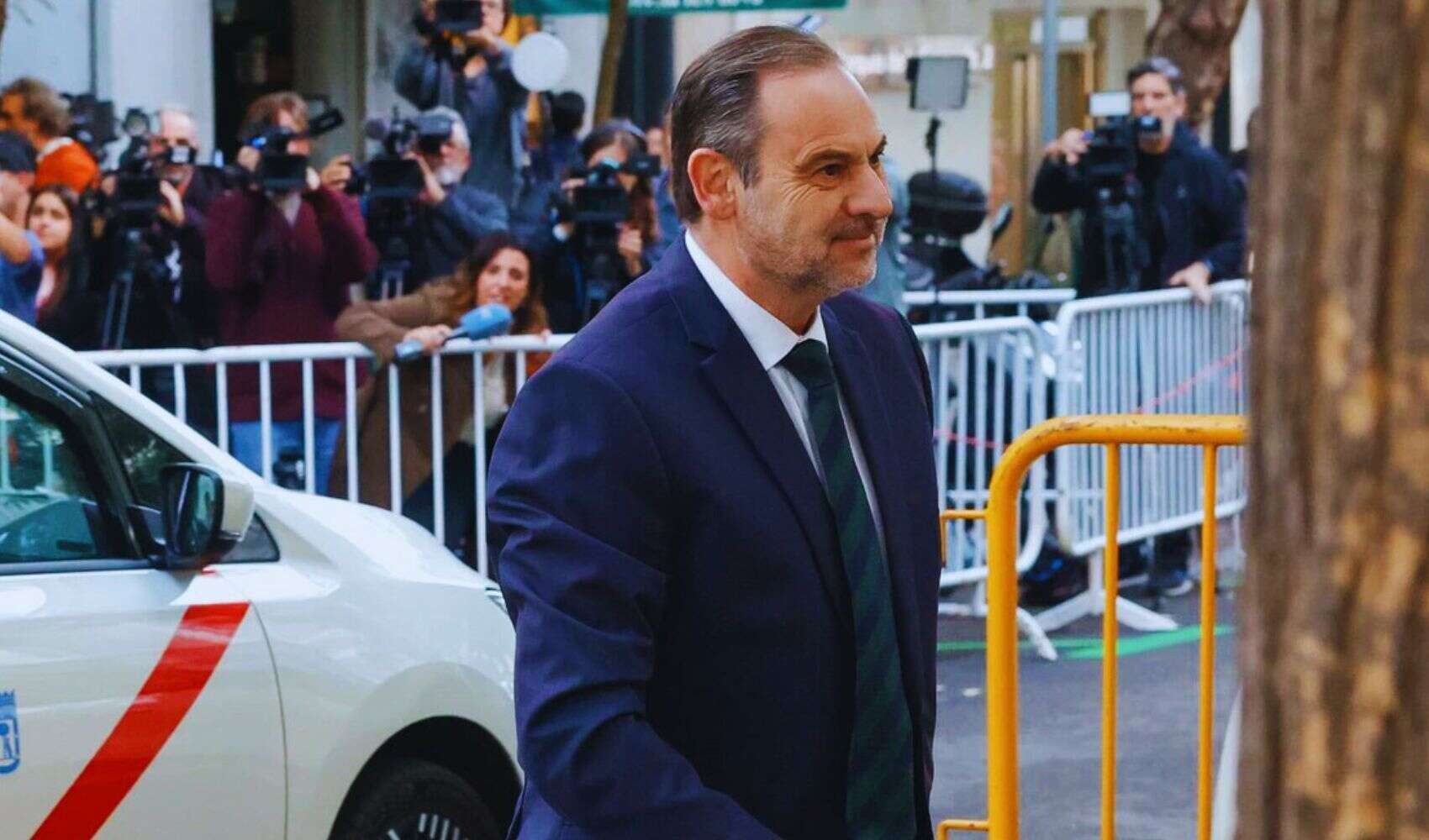 Ábalos estalla contra el PSOE por defender a Zapatero en el caso Plus ...