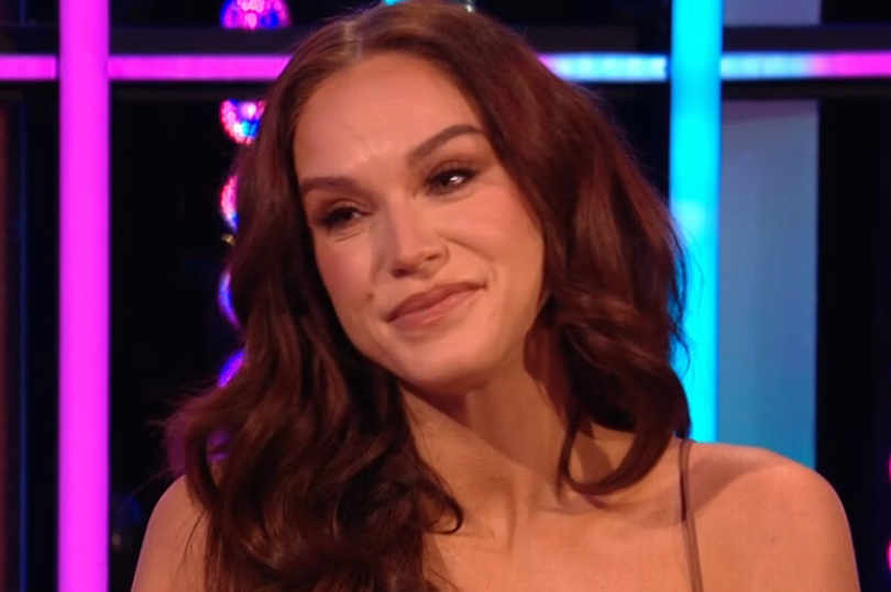 Strictly's Vicky Pattison breaks down in tears during first TV ...