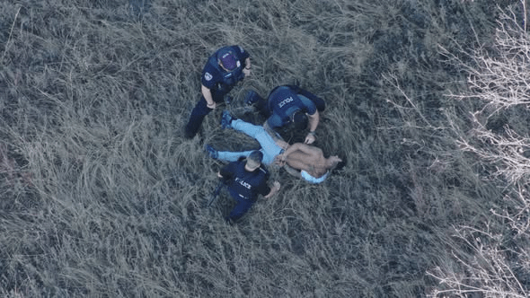 Authorities capture fleeing suspect in traffic stop on I-35