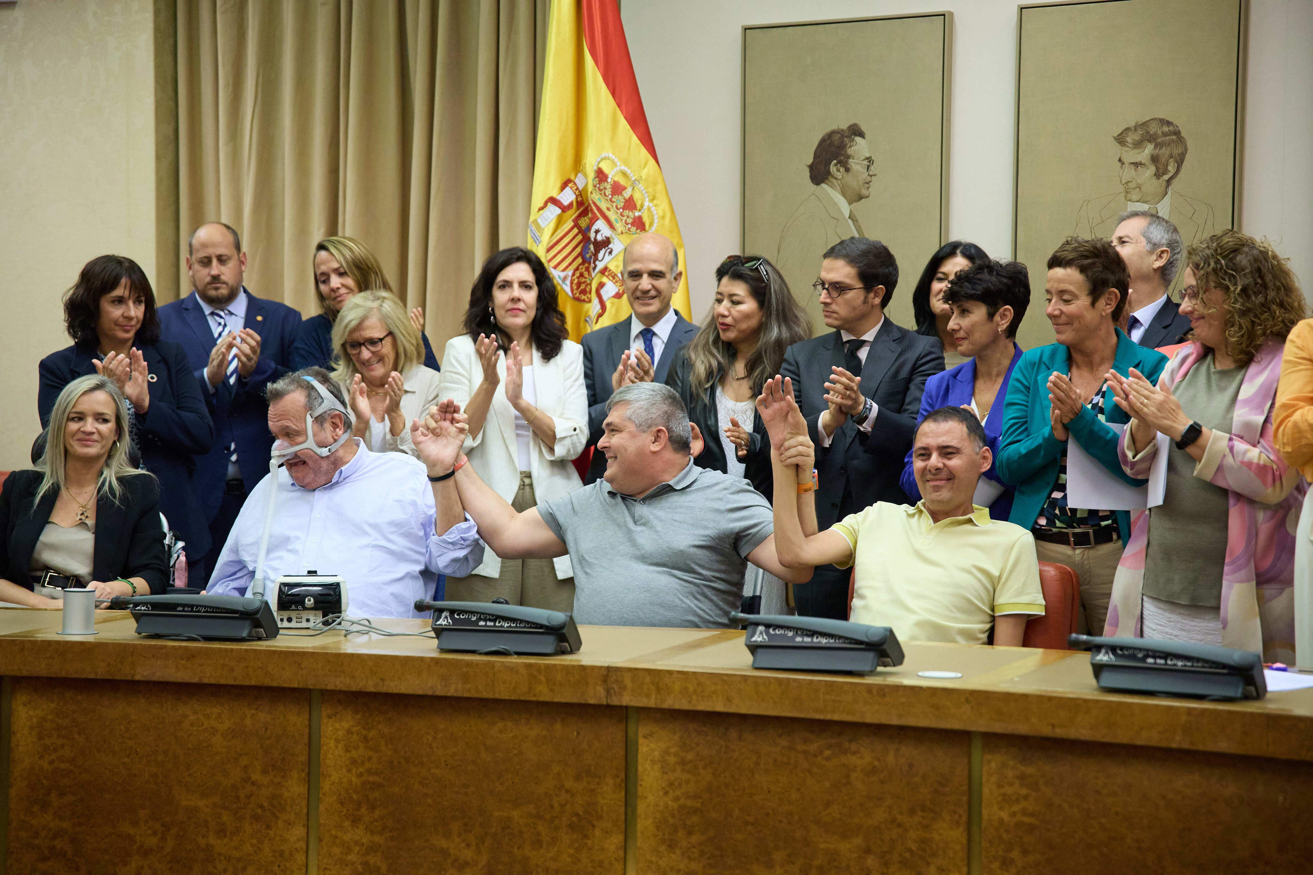El Congreso aprueba la ley ELA por unanimidad con los votos a favor de ...
