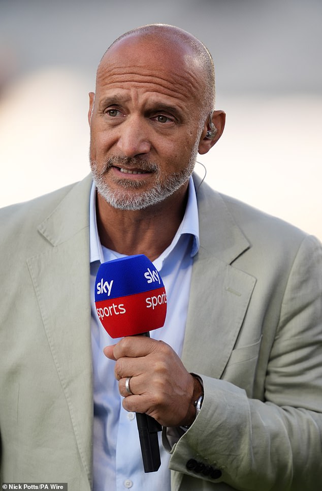 England cricket great his back at Aussie media over 'playground insults ...