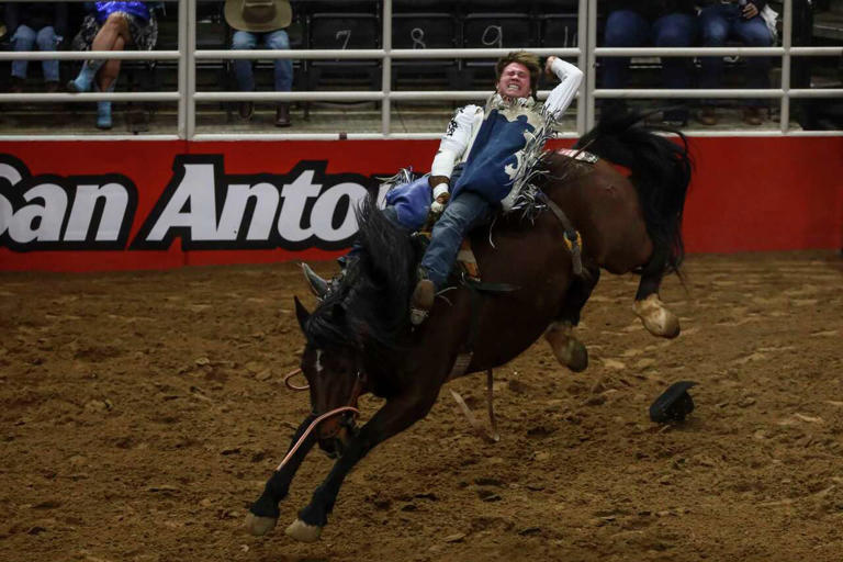 San Antonio Rodeo cancels qualifying event in Uvalde due to virus outbreak