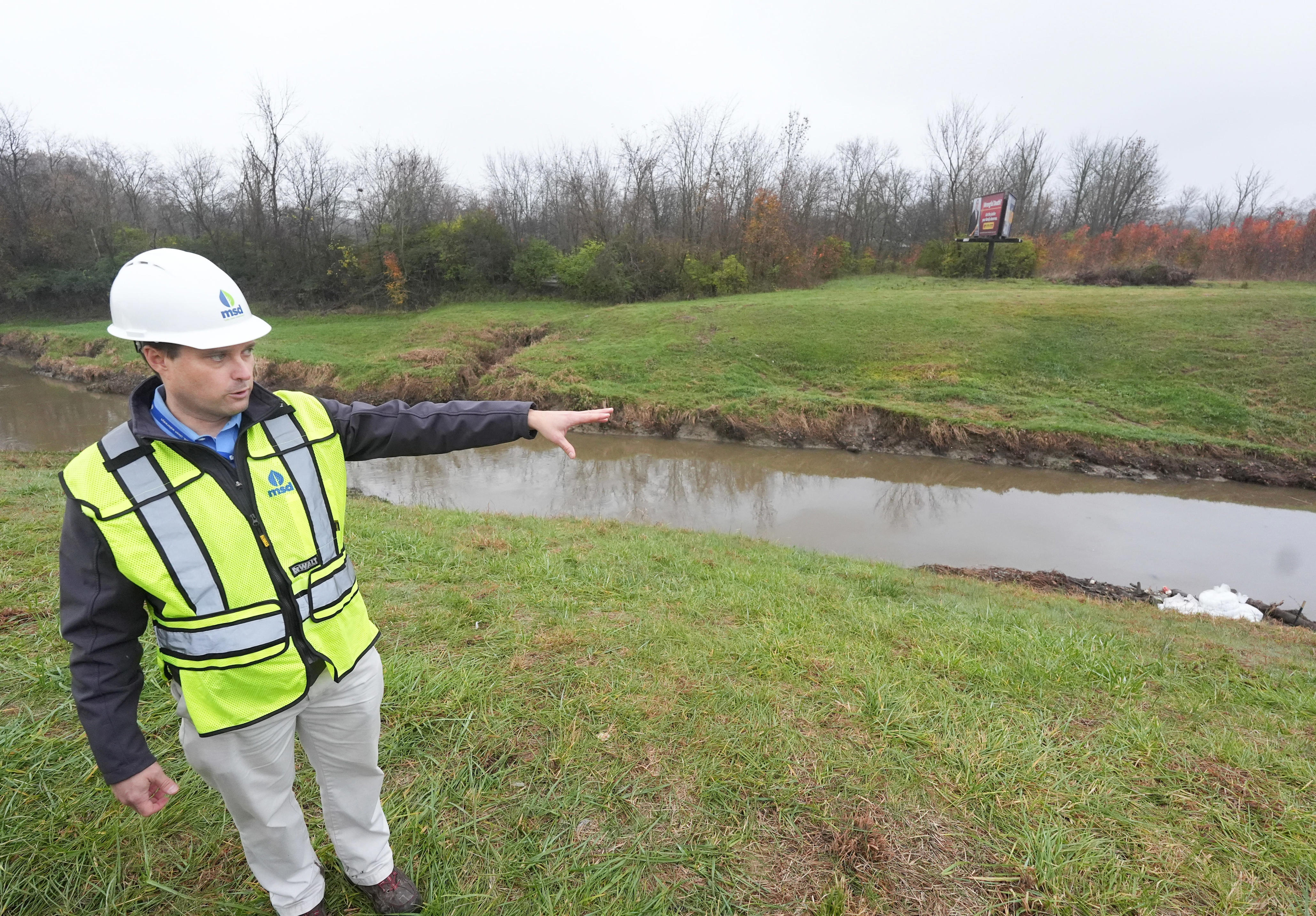 MSD removes 880,000 gallons of oil, runoff following UPS plane crash ...