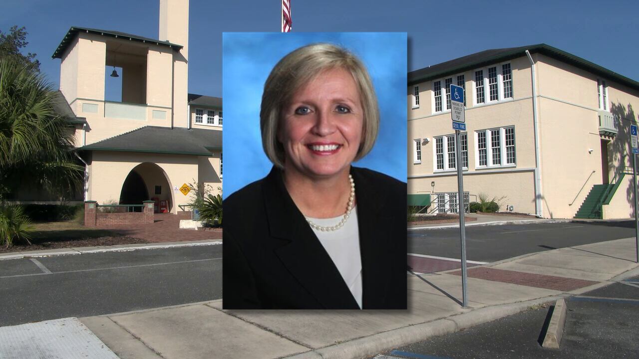 Alachua County School Board votes to extend interim superintendent’s ...