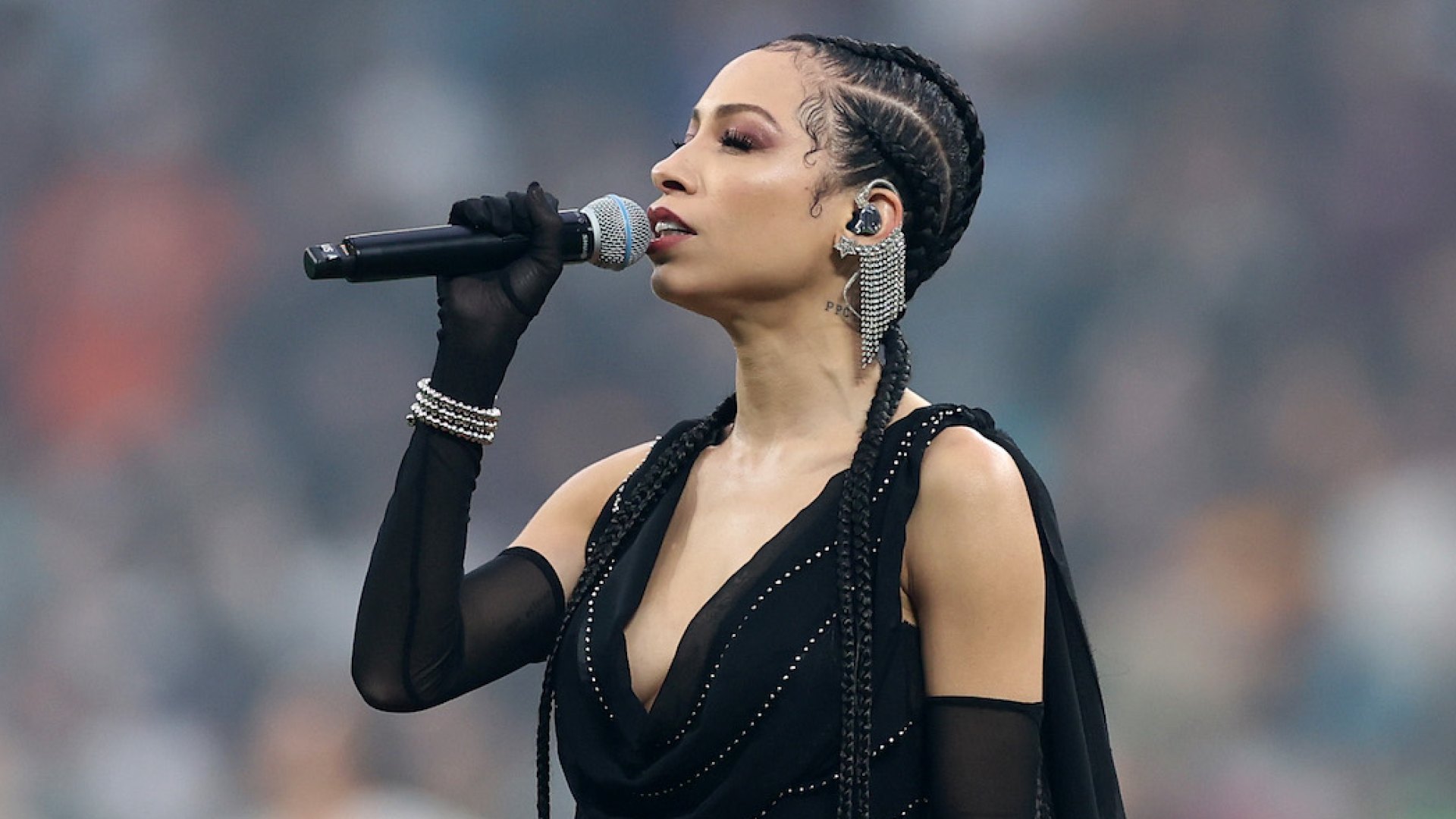 NFL National Anthem Singer Responds to Criticism of Her ‘Hooker' Outfit